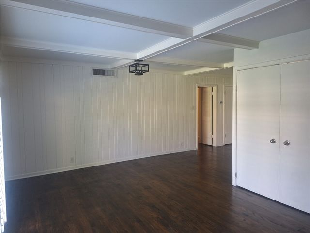 6131 Bandera Avenue B, Dallas, TX 75225