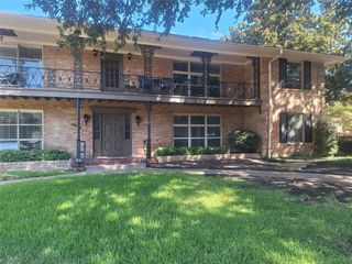 6131 Bandera Avenue B, Dallas, TX 75225