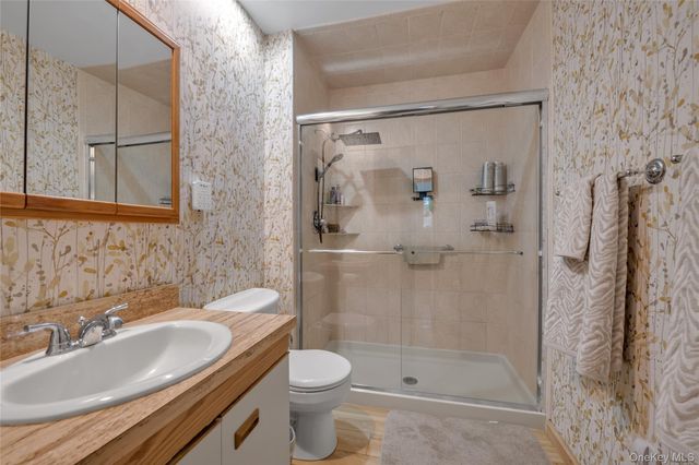 26 Julia Lane, East Northport, NY 11731