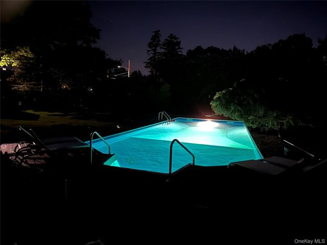 26 Julia Lane, East Northport, NY 11731