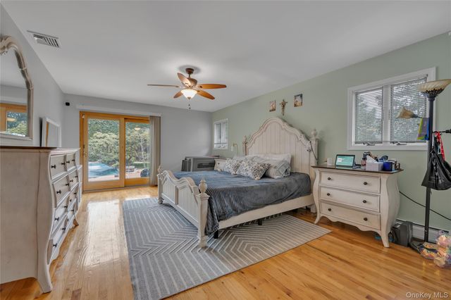 26 Julia Lane, East Northport, NY 11731