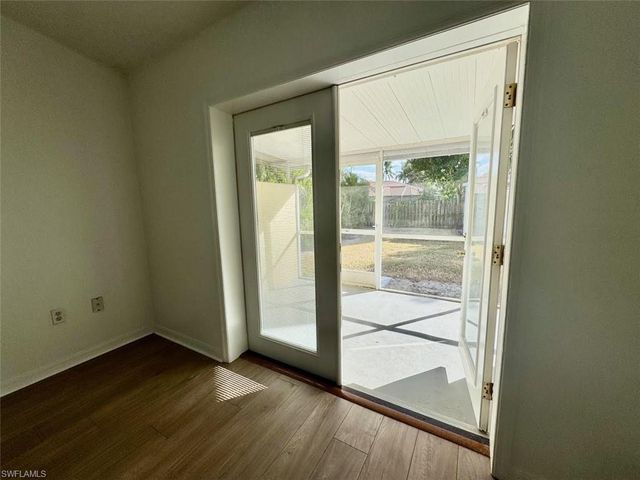 2306 NE 5th TER, Cape Coral, FL 33909