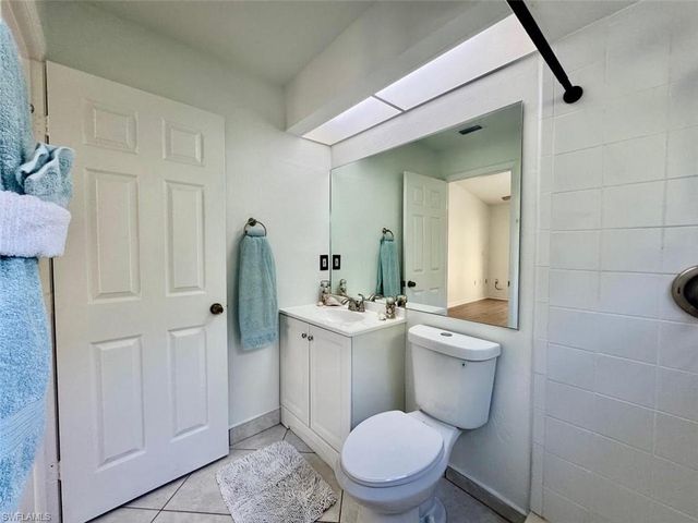 2306 NE 5th TER, Cape Coral, FL 33909