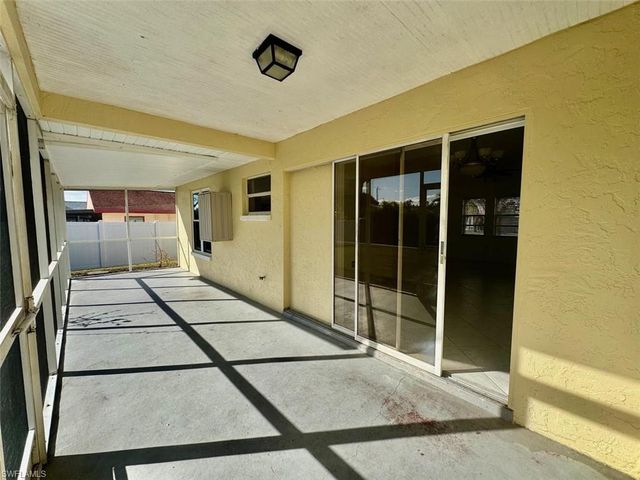 2306 NE 5th TER, Cape Coral, FL 33909