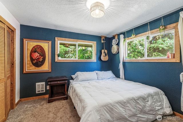 4212 Westside Highway, Castle Rock, WA 98611
