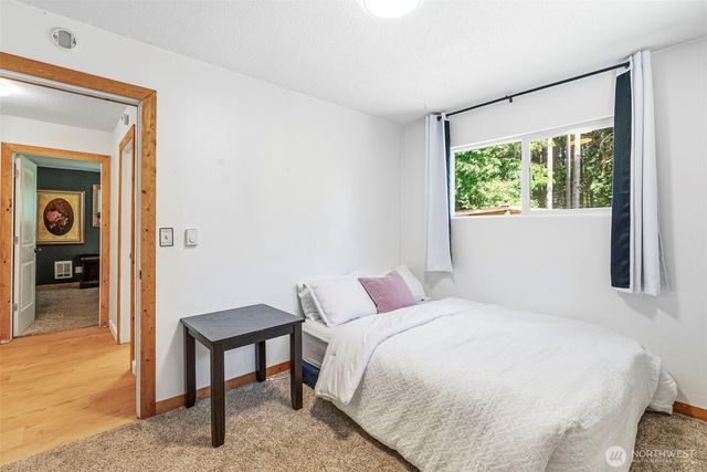 4212 Westside Highway, Castle Rock, WA 98611