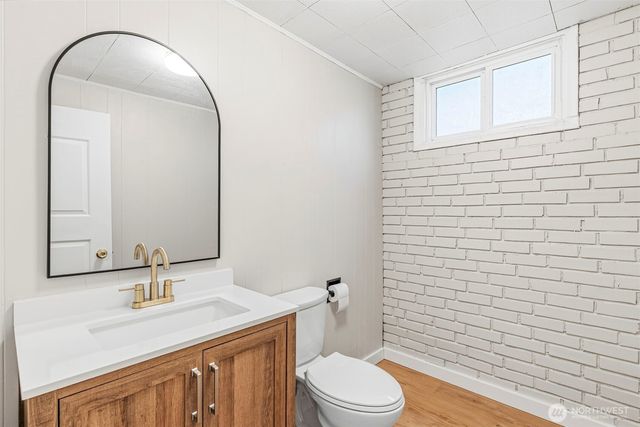 4212 Westside Highway, Castle Rock, WA 98611