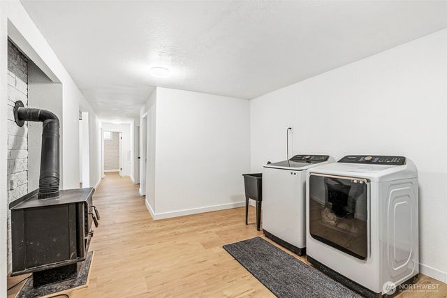 4212 Westside Highway, Castle Rock, WA 98611