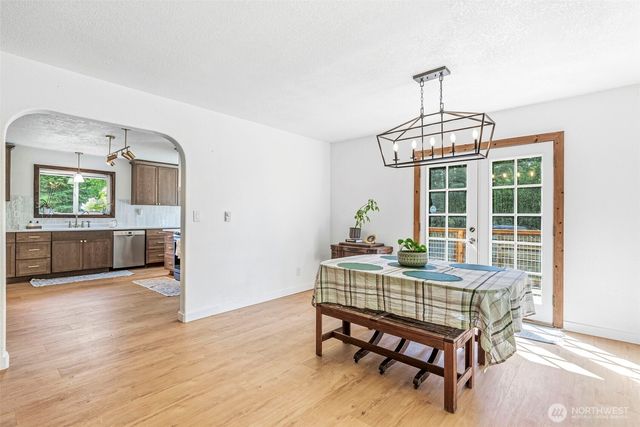 4212 Westside Highway, Castle Rock, WA 98611