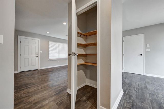 2508 Yorkshire Avenue, Moore, OK 73160