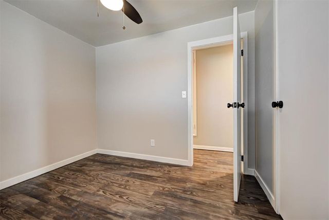 2508 Yorkshire Avenue, Moore, OK 73160