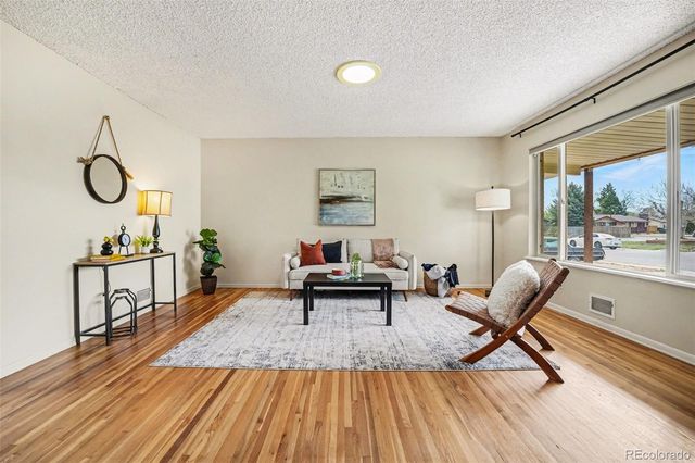 6925 W Colorado Drive, Lakewood, CO 80232