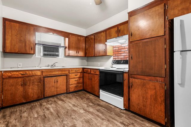 3200 Franklin Street, Anderson, CA 96007