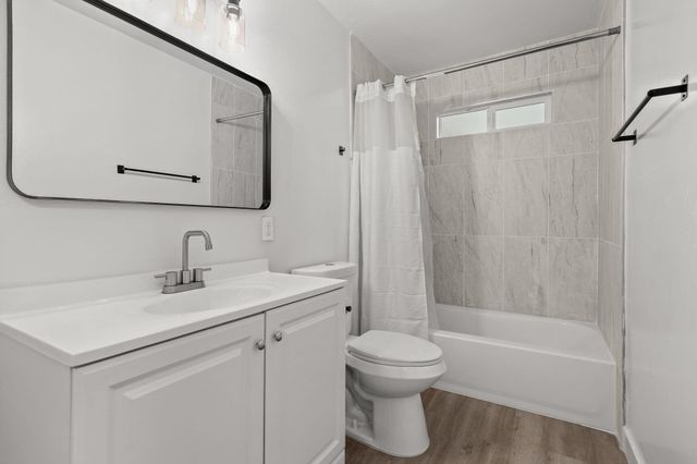 3200 Franklin Street, Anderson, CA 96007