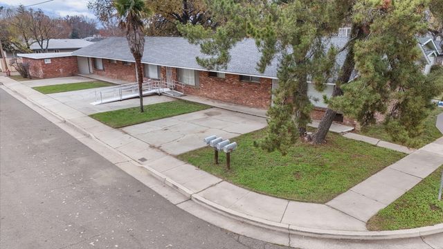 3200 Franklin Street, Anderson, CA 96007