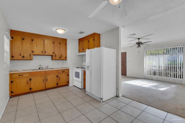735 Lexington Rd, Pensacola, FL 32514