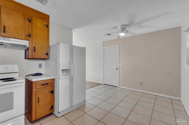 735 Lexington Rd, Pensacola, FL 32514