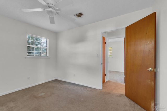 735 Lexington Rd, Pensacola, FL 32514