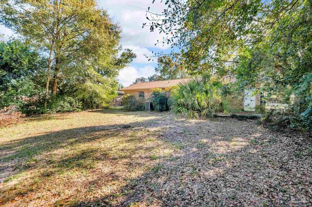 735 Lexington Rd, Pensacola, FL 32514