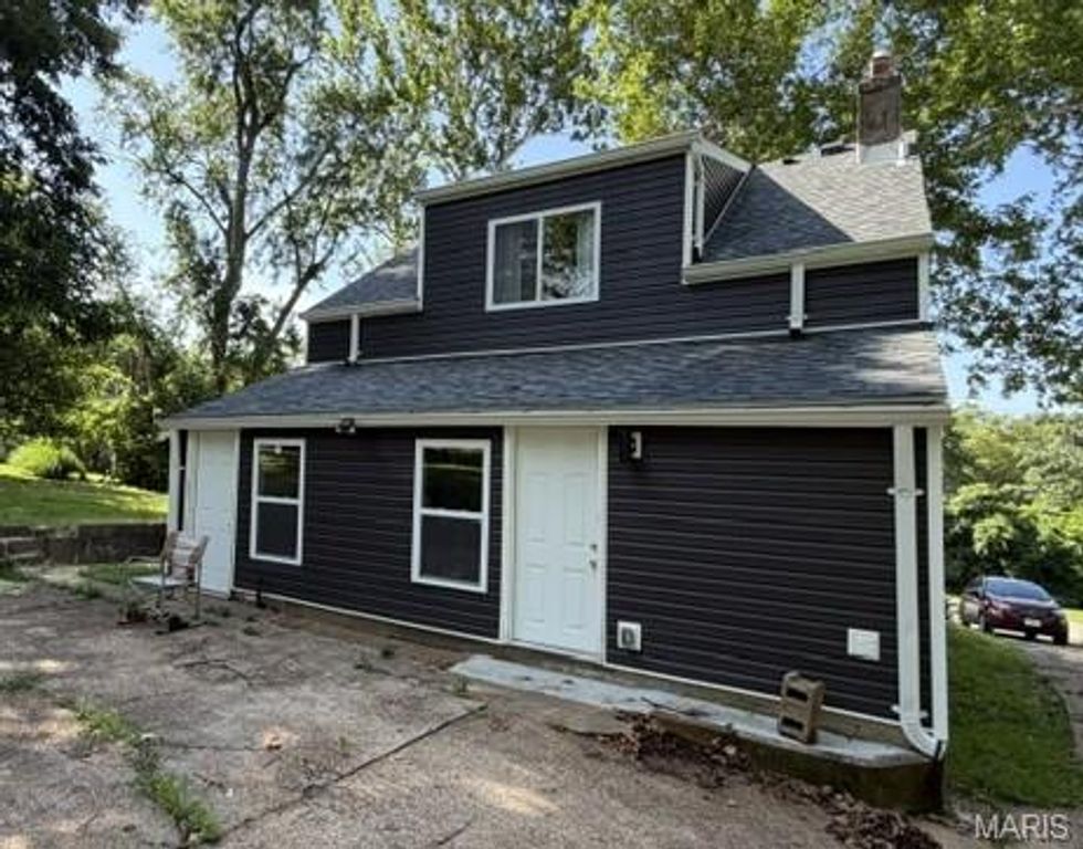 10643 THORPE Avenue, St Louis, MO 63114