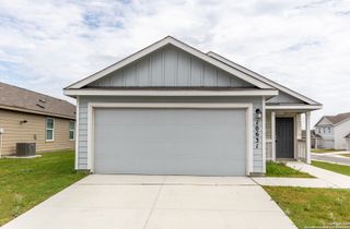 10631 McClintock, Converse, TX 78109