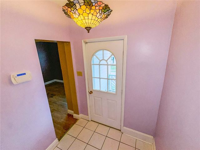 6 Lincoln Ave, North Irwin, PA 15642