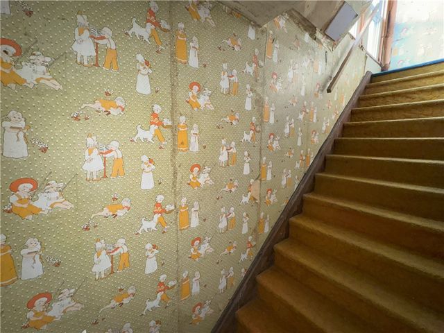 6 Lincoln Ave, North Irwin, PA 15642