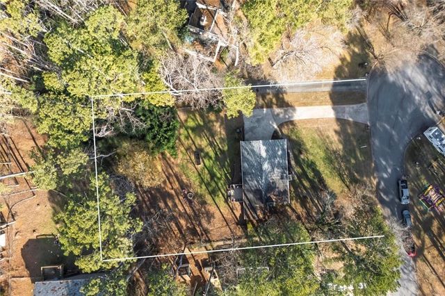 403 Allatoona Court, Woodstock, GA 30189