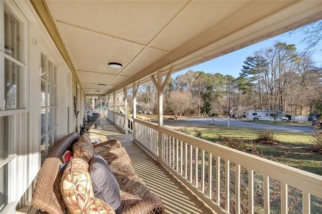 403 Allatoona Court, Woodstock, GA 30189