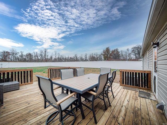 8874 S Meadow Lane, Owensville, IN 47665