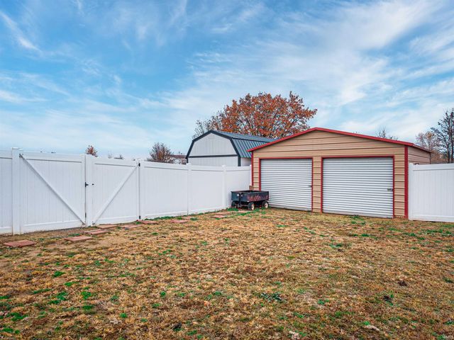 8874 S Meadow Lane, Owensville, IN 47665