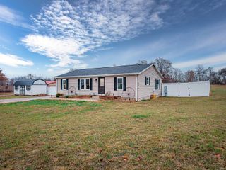 8874 S Meadow Lane, Owensville, IN 47665