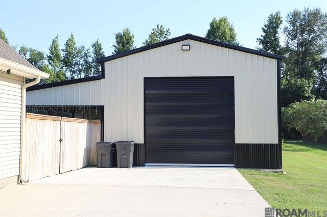 41466 Pertuis Acres, Gonzales, LA 70737