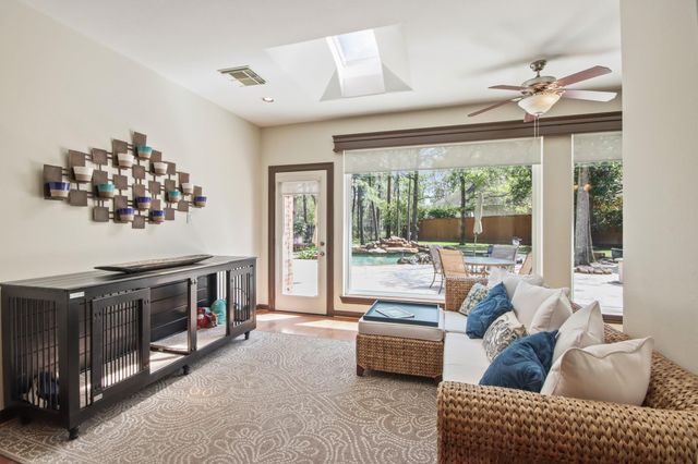 94 N Millsap Circle, The Woodlands, TX 77382