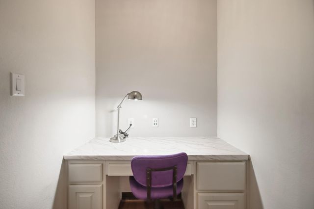 94 N Millsap Circle, The Woodlands, TX 77382