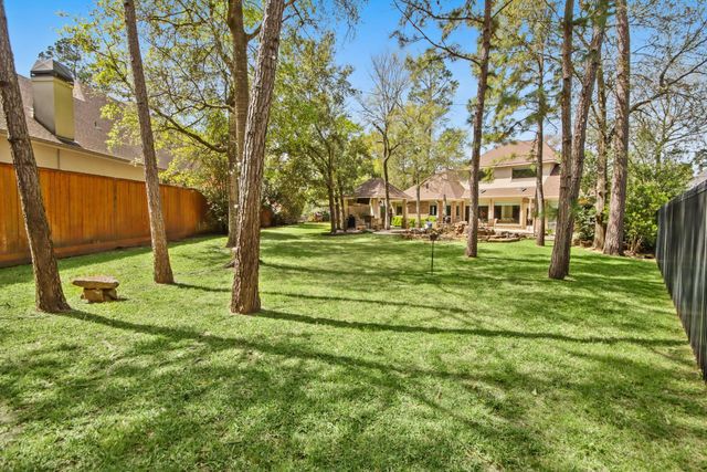 94 N Millsap Circle, The Woodlands, TX 77382