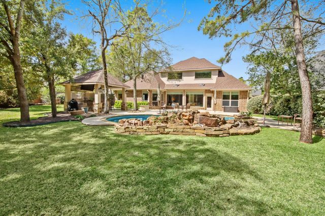 94 N Millsap Circle, The Woodlands, TX 77382