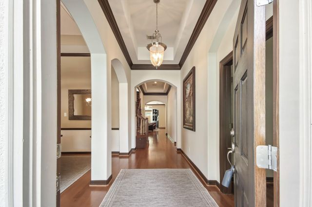 94 N Millsap Circle, The Woodlands, TX 77382