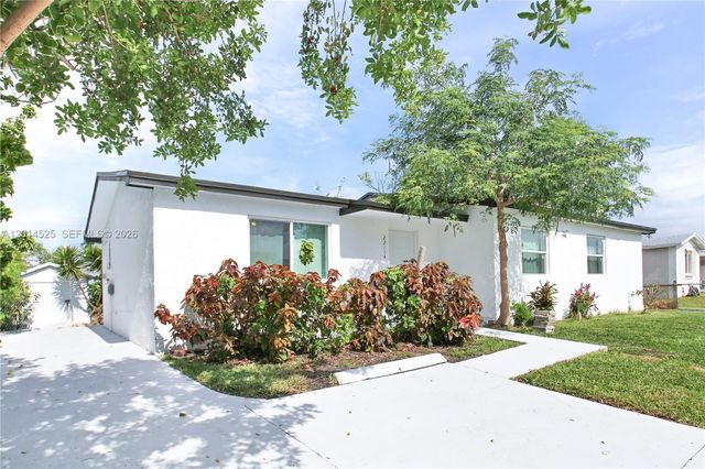 22114 SW 113th Pl, Miami, FL 33170