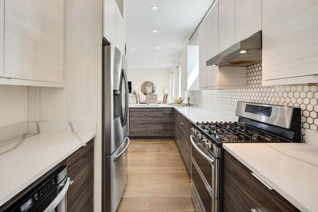 466 WAGNER PL, Memphis, TN 38103