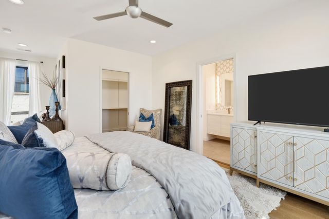 466 WAGNER PL, Memphis, TN 38103