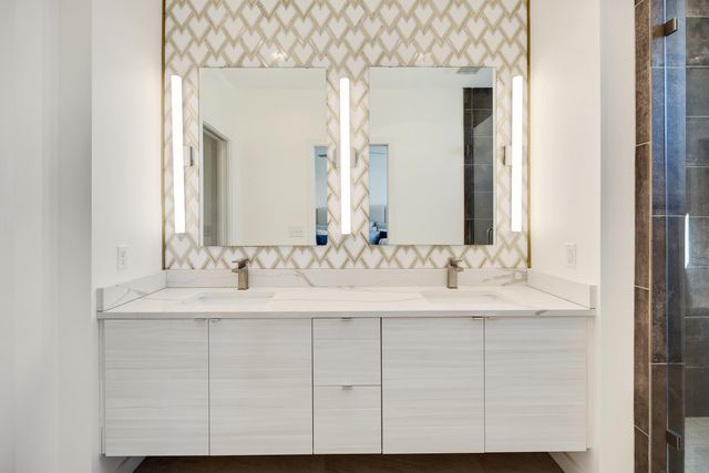 466 WAGNER PL, Memphis, TN 38103