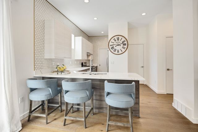 466 WAGNER PL, Memphis, TN 38103