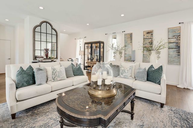 466 WAGNER PL, Memphis, TN 38103