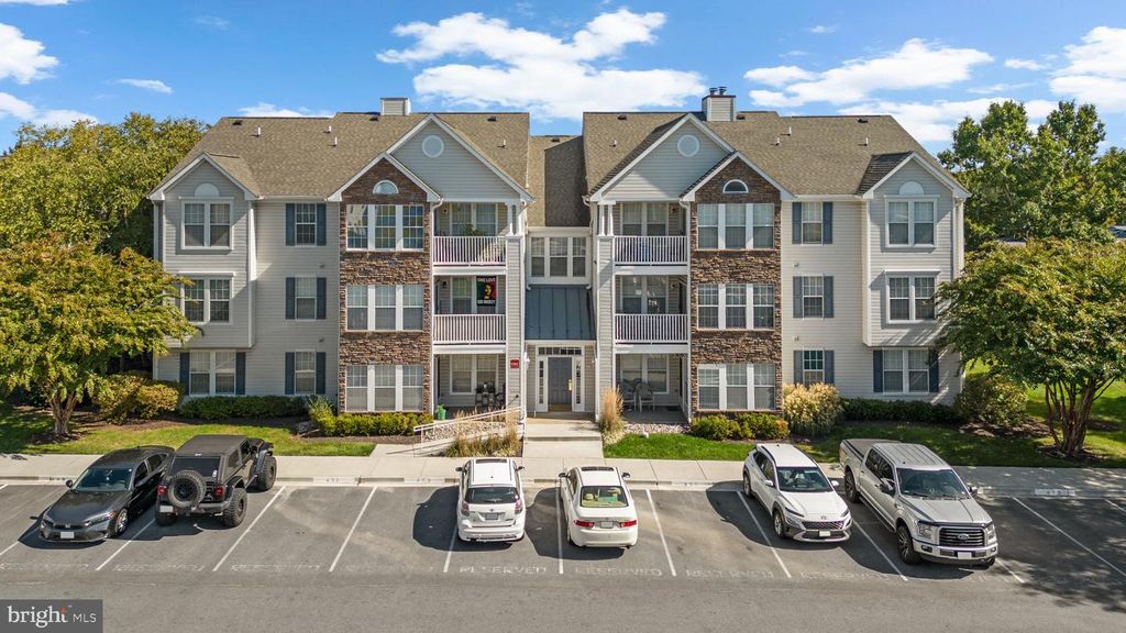 5601 AVONSHIRE PL #K, Frederick, MD 21703