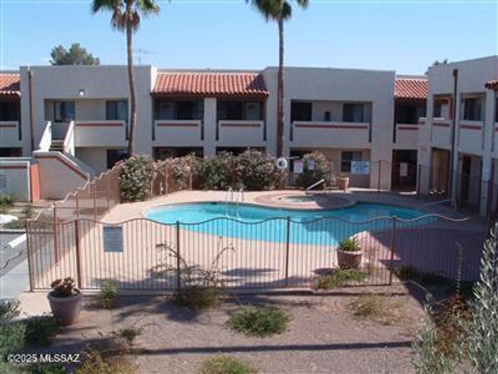 455 W Kelso St Apt 203, Tucson, AZ 85705