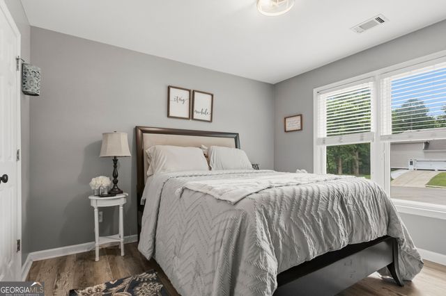 4105 Old Bark Way, Cumming, GA 30041