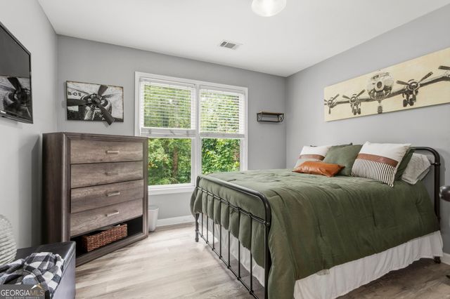 4105 Old Bark Way, Cumming, GA 30041