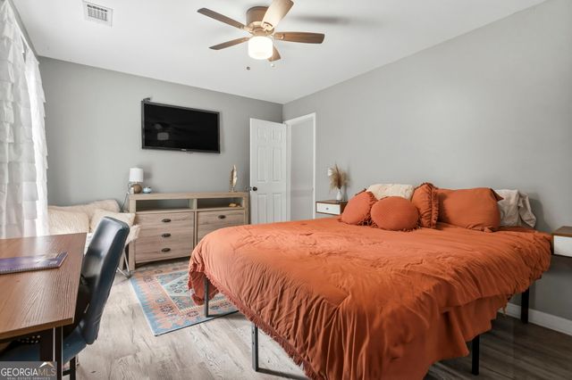 4105 Old Bark Way, Cumming, GA 30041