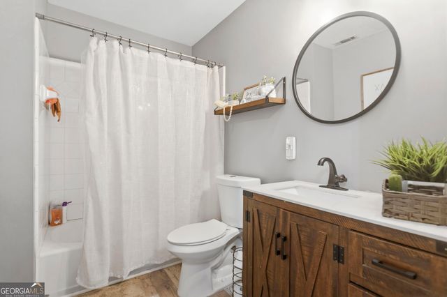 4105 Old Bark Way, Cumming, GA 30041